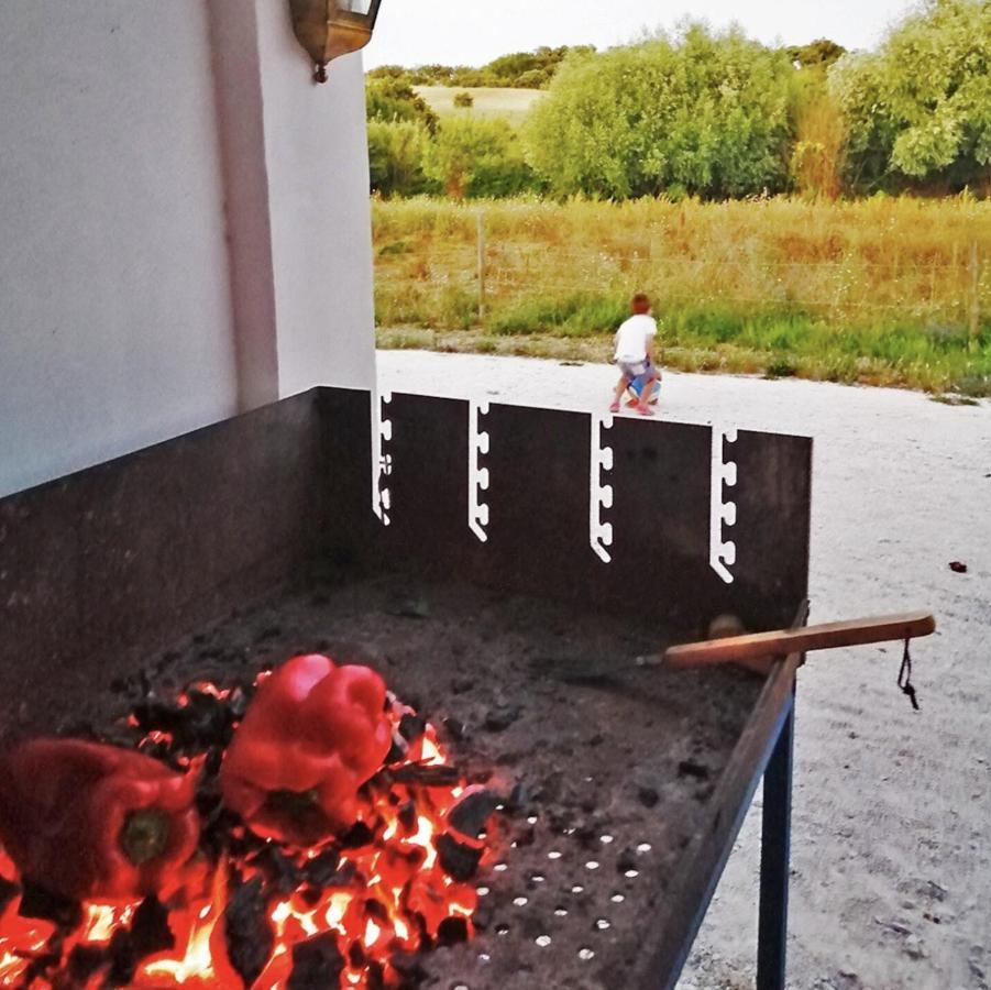 Azoia 10 - Hostel & Casas De Campo Azoia de Baixo Kültér fotó